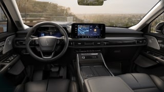 2026 Lincoln Lincoln Aviator Internal Image 2